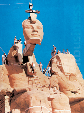 12333 19 abu simbel hochtief