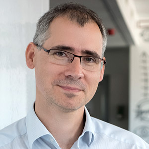 184590 37 Takacs Istvan BCA