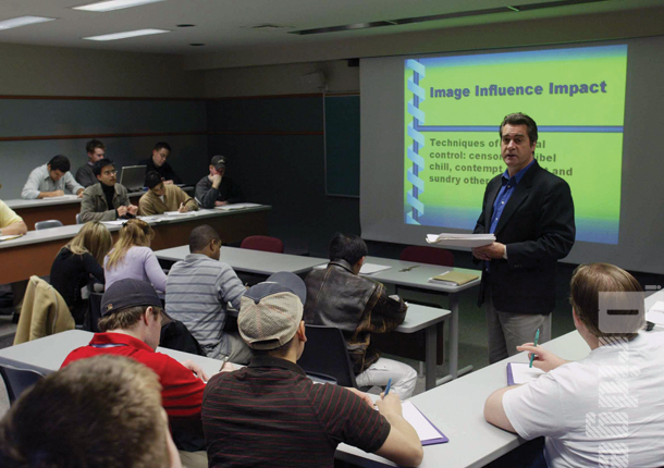34009 18 college.classroom