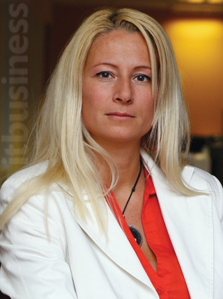 35066 16 Sajner Zsuzsanna 6137r