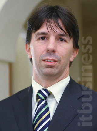37259 32 Ronai Balazs