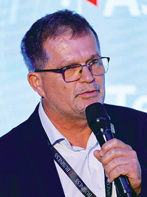 44 Laczko 0016 1