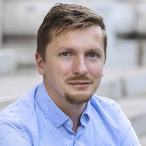 D Laszlo Istvan 7328 400px