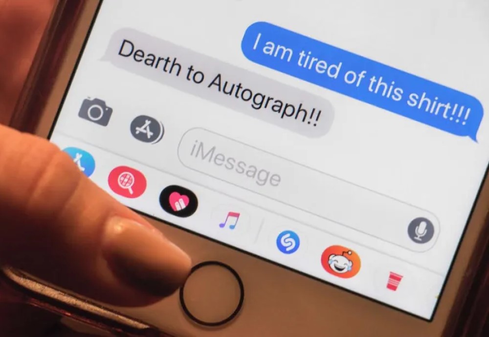 javít autocorrect
