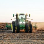 napvihar traktor GPS