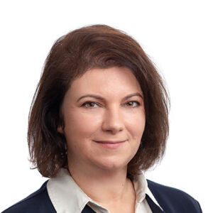 csosz ildiko 400x400px 2